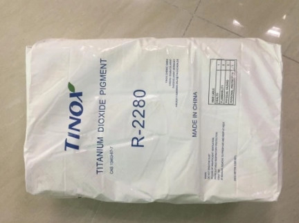 Bom preço. 4.23 G/cm3 Densidade - Dióxido de titânio em pó Fórmula molecular TiO2 on-line